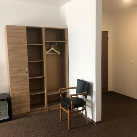 Hotel R10 3*