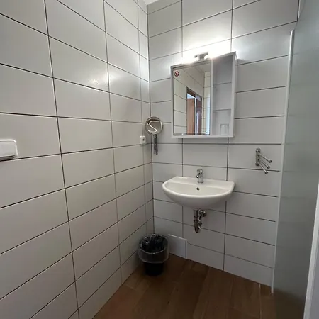 R10 Hotel 3*