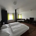 Hotel R10 3*