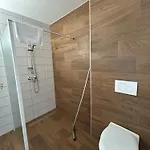 R10 Hotel