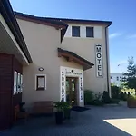 R10 3* Mladá Boleslav