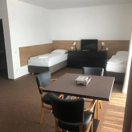 R10 Otel 3*