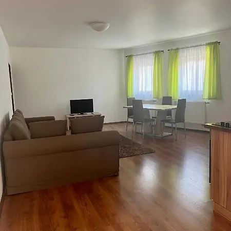 R10 Otel Mladá Boleslav